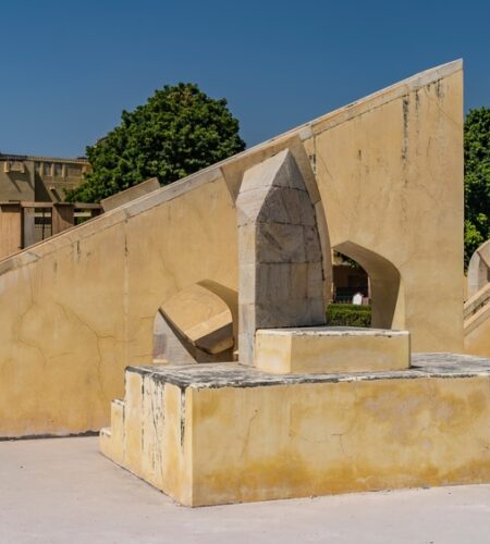 Ancient astronomical instruments made of sandstone